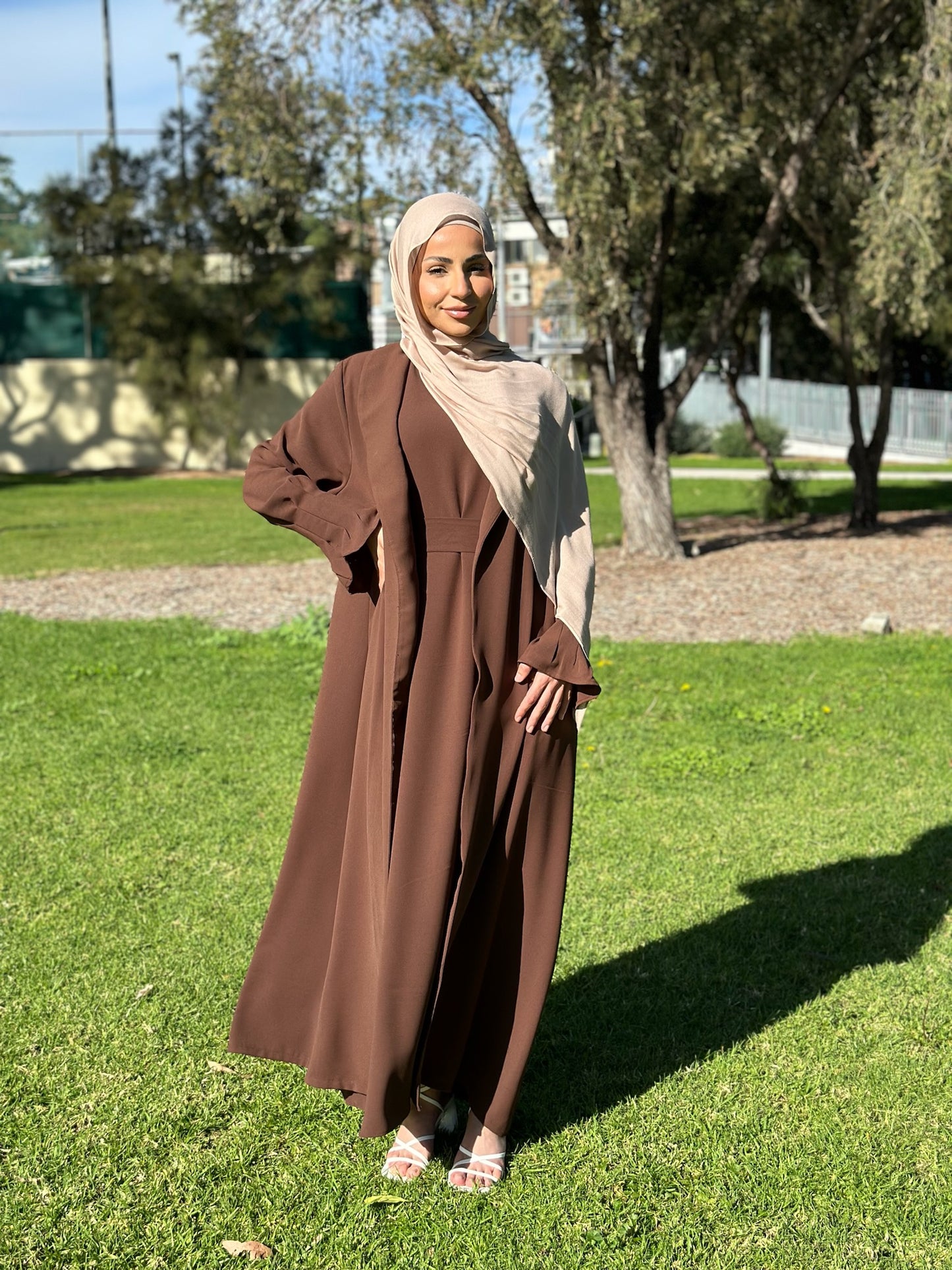 Abbey 2 Piece Set Brown
