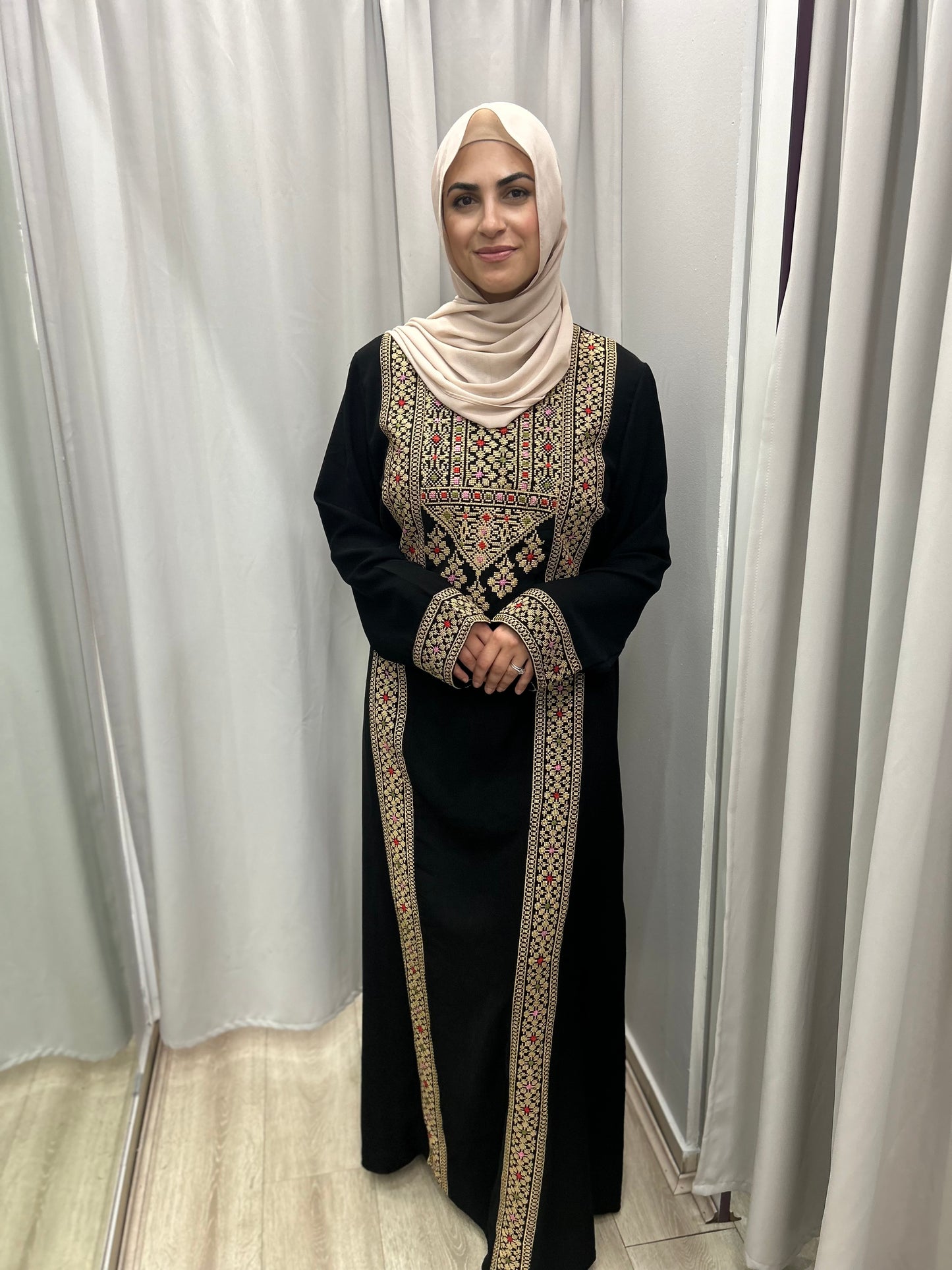 Palestinian Traditional Abaya Nude